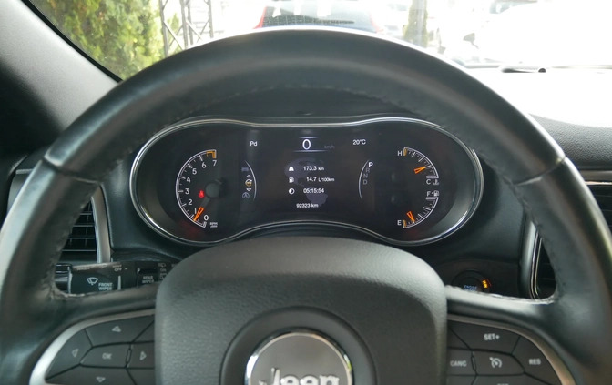 Jeep Grand Cherokee cena 112900 przebieg: 92000, rok produkcji 2018 z Drawno małe 436